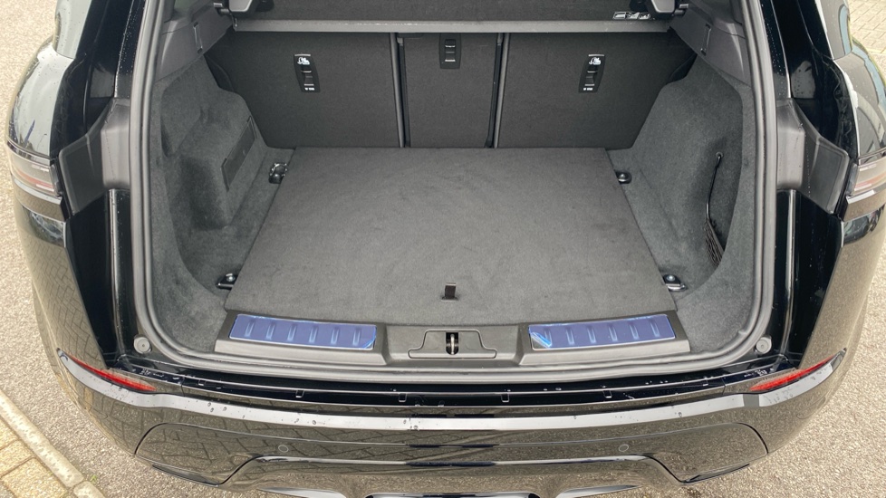 Land Rover Range Rover Evoque 2.0 D200 Dynamic SE 5dr Auto Diesel Hatchback - Image 35