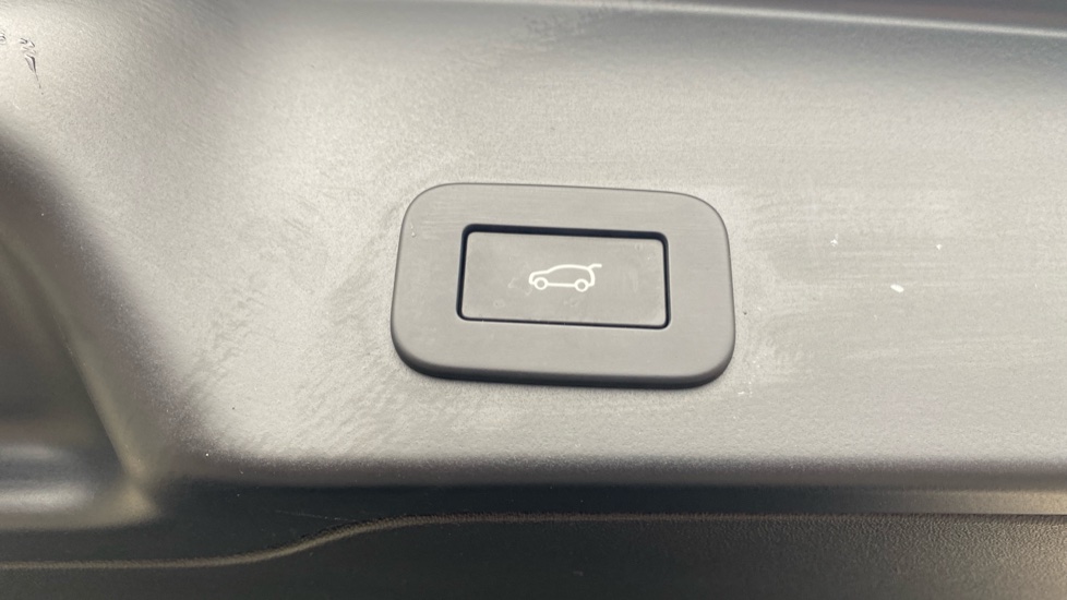 Land Rover Range Rover Evoque 2.0 D200 Dynamic SE 5dr Auto Diesel Hatchback - Image 36