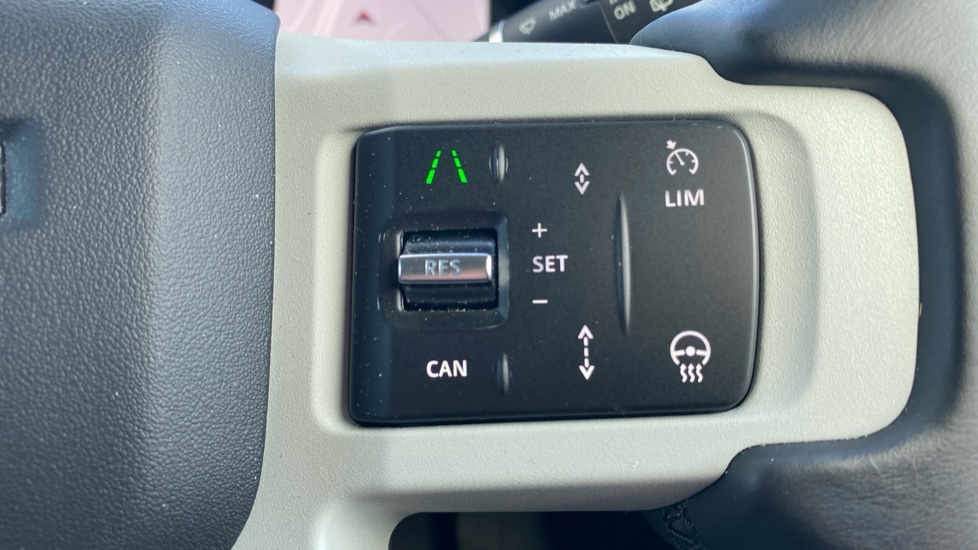 Land Rover Defender 3.0 D250 HSE 110 5dr Auto Diesel Estate - Image 58