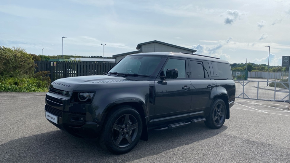Land Rover Defender 3.0 D300 X-Dynamic HSE 130 5dr Auto Diesel Estate - Image 20