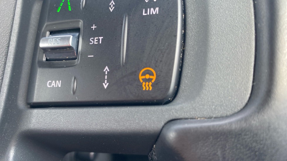 Land Rover Defender 3.0 D300 X-Dynamic HSE 130 5dr Auto Diesel Estate - Image 66