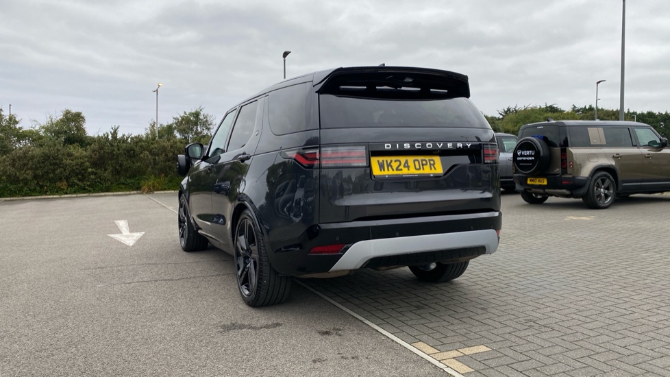 Land Rover Discovery 3.0 D300 Metropolitan Edition 5dr Auto Diesel Station Wagon - Image 13