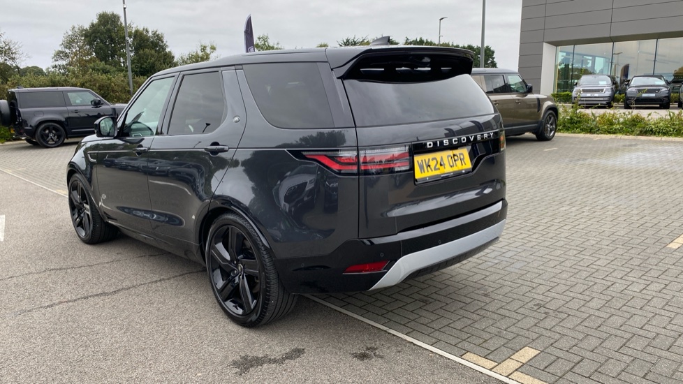 Land Rover Discovery 3.0 D300 Metropolitan Edition 5dr Auto Diesel Station Wagon - Image 23
