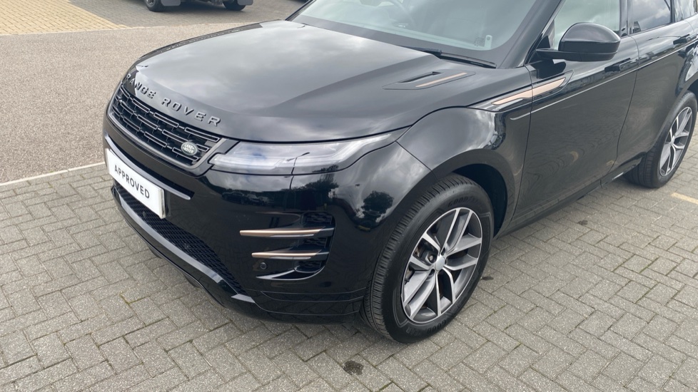 Land Rover Range Rover Evoque 1.5 P300e Dynamic SE 5dr Auto Hatchback - Image 30