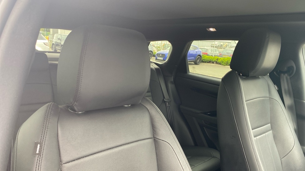 Land Rover Range Rover Evoque 1.5 P300e Dynamic SE 5dr Auto Hatchback - Image 50