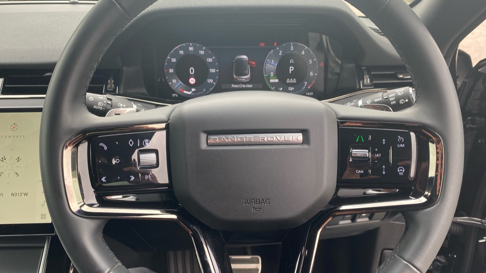 Land Rover Range Rover Evoque 1.5 P300e Dynamic SE 5dr Auto Hatchback - Image 52