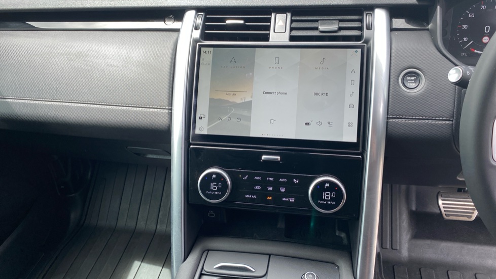 Land Rover Discovery Diesel 3.0 D350 SE Commercial Auto - Image 14