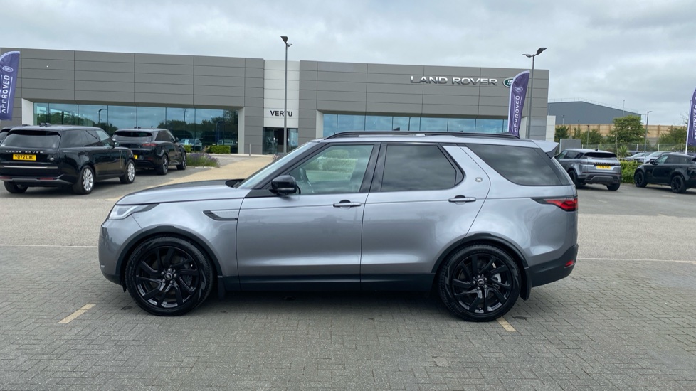 Land Rover Discovery Diesel 3.0 D350 SE Commercial Auto - Image 21