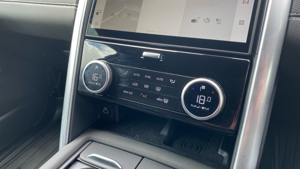 Land Rover Discovery Diesel 3.0 D350 SE Commercial Auto - Image 49
