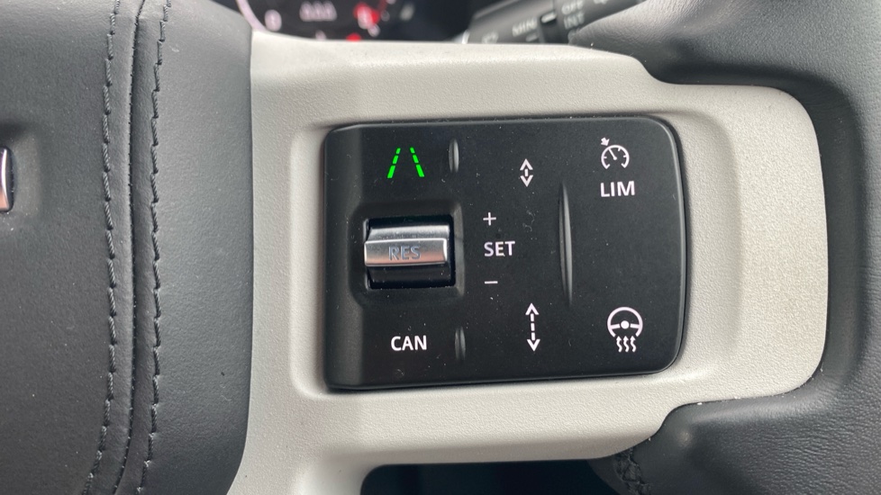 Land Rover Defender 3.0 D350 X-Dynamic HSE 110 5dr Auto Diesel Estate - Image 58