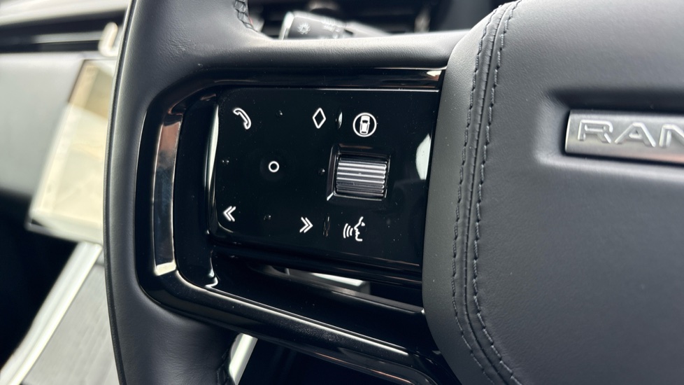Land Rover Range Rover Evoque 2.0 D200 Autobiography 5dr Auto [Revised] Diesel Hatchback - Image 39
