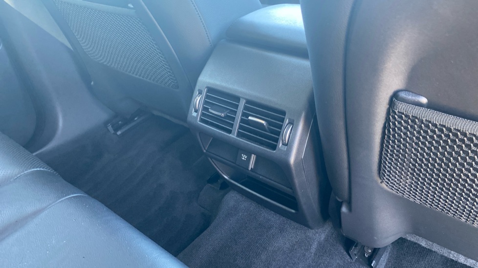 Jaguar E-Pace 2.0d [180] S 5dr Auto Diesel Estate - Image 18