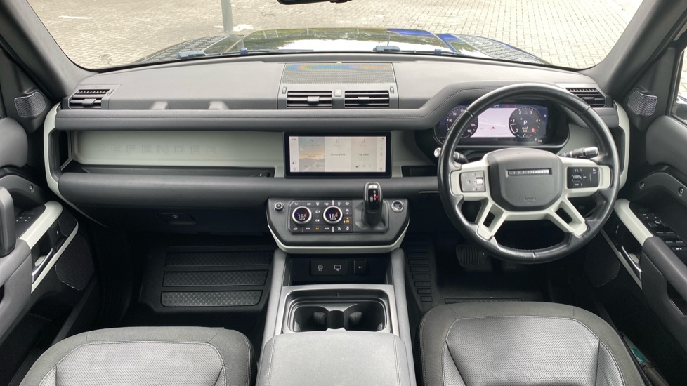 Land Rover Defender 2.0 D240 SE 110 5dr Auto [7 Seat] Diesel Estate - Image 9