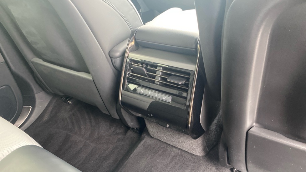 Land Rover Range Rover Sport 3.0 P400 Dynamic SE 5dr Auto Petrol Estate - Image 18