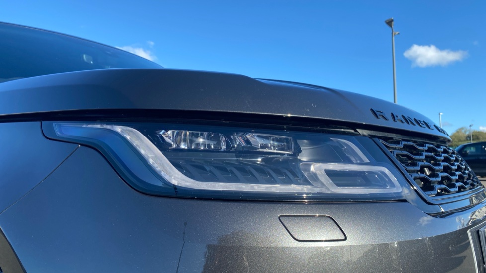 Land Rover Range Rover Sport 3.0 D300 HSE Dynamic Black 5dr Auto Diesel Estate - Image 17