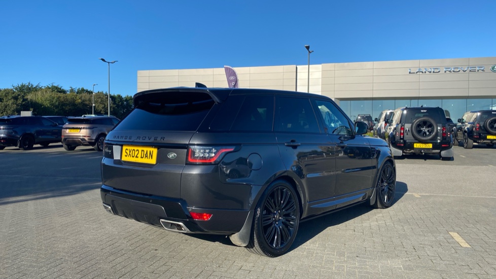 Land Rover Range Rover Sport 3.0 D300 HSE Dynamic Black 5dr Auto Diesel Estate - Image 21