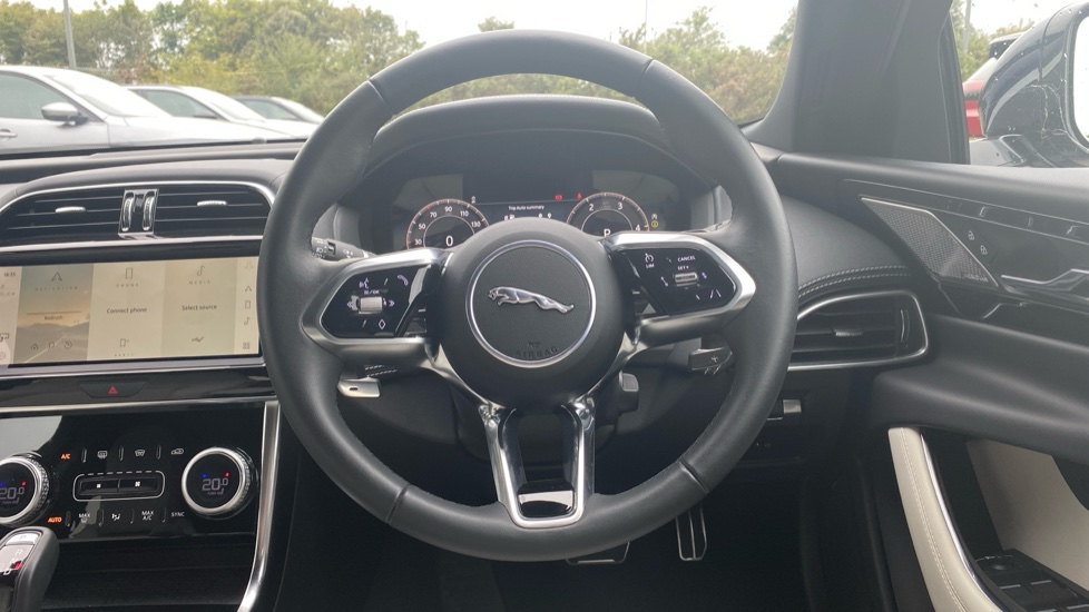 Jaguar XE 2.0 D200 R-Dynamic SE Black 4dr Auto Diesel Saloon - Image 15