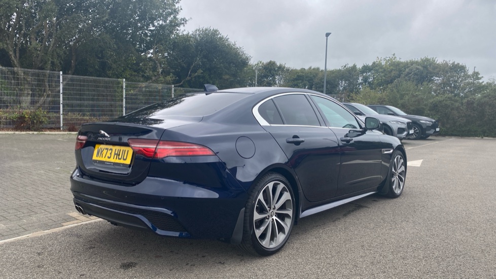 Jaguar XE 2.0 D200 R-Dynamic SE Black 4dr Auto Diesel Saloon - Image 22