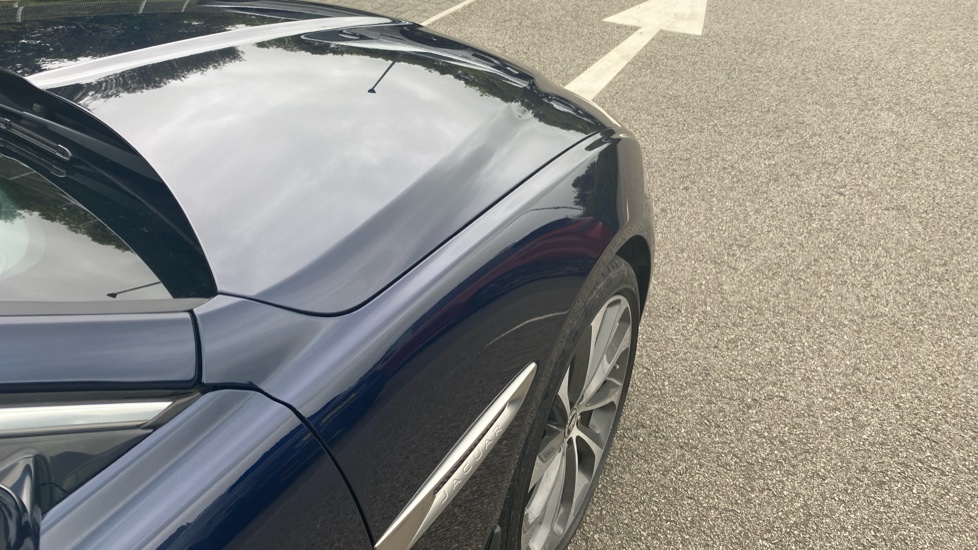 Jaguar XE 2.0 D200 R-Dynamic SE Black 4dr Auto Diesel Saloon - Image 27