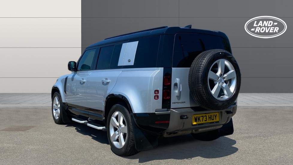 Land Rover Defender 3.0 D300 X-Dynamic HSE 110 5dr Auto [7 Seat] Diesel Estate - Image 2