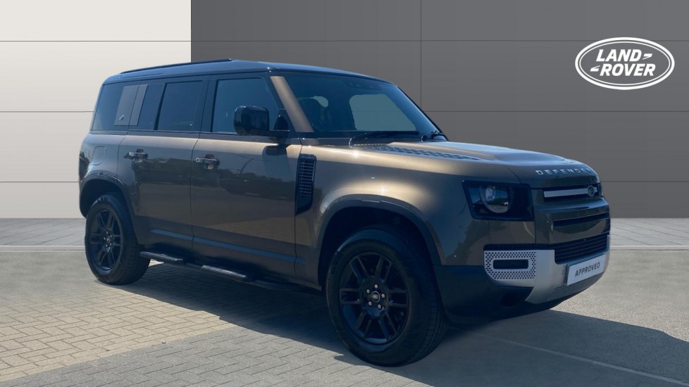Land Rover Defender 3.0 D250 SE 110 5dr Auto Diesel Estate - Image 1