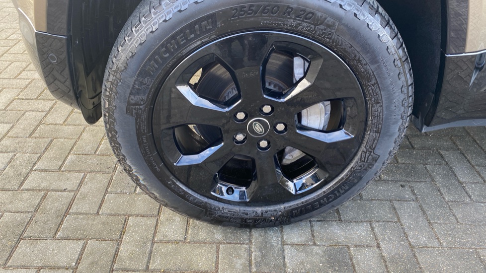 Land Rover Defender 3.0 D350 X-Dynamic SE 90 3dr Auto Diesel Estate - Image 30