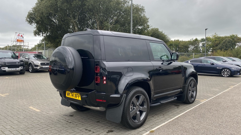 Land Rover Defender 3.0 D350 X-Dynamic HSE 90 3dr Auto Diesel Estate - Image 22
