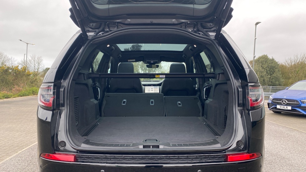 Land Rover Discovery Sport 2.0 D200 Dynamic SE 5dr Auto [5 Seat] Diesel Station Wagon - Image 10