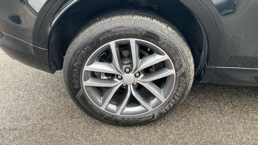 Land Rover Discovery Sport 2.0 D200 Dynamic SE 5dr Auto [5 Seat] Diesel Station Wagon - Image 25