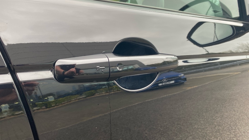 Land Rover Discovery Sport 2.0 D200 Dynamic SE 5dr Auto [5 Seat] Diesel Station Wagon - Image 26