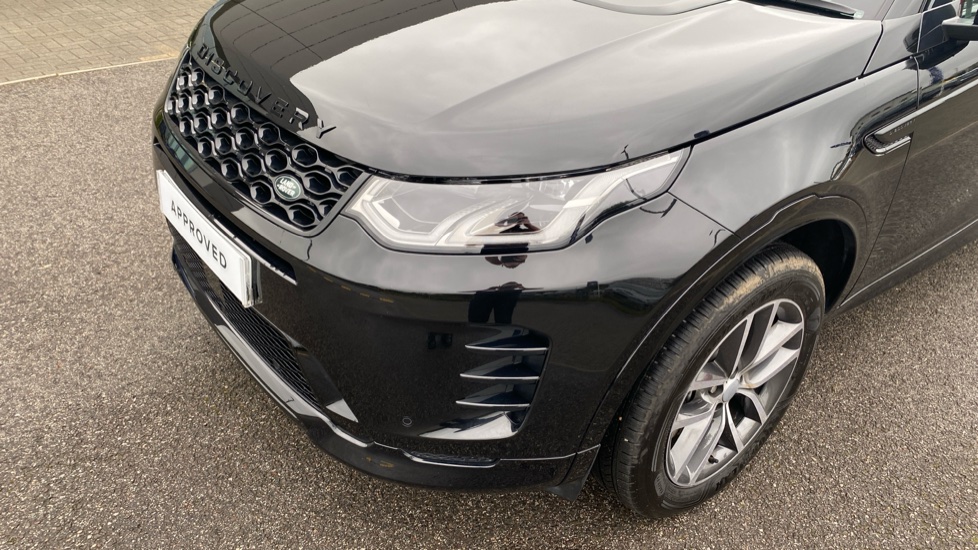 Land Rover Discovery Sport 2.0 D200 Dynamic SE 5dr Auto [5 Seat] Diesel Station Wagon - Image 30