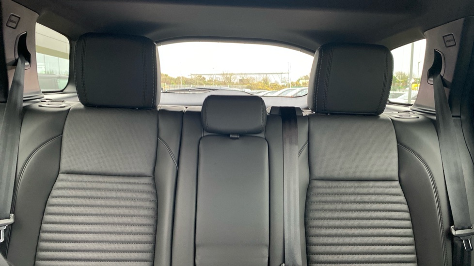 Land Rover Discovery Sport 2.0 D200 Dynamic SE 5dr Auto [5 Seat] Diesel Station Wagon - Image 51