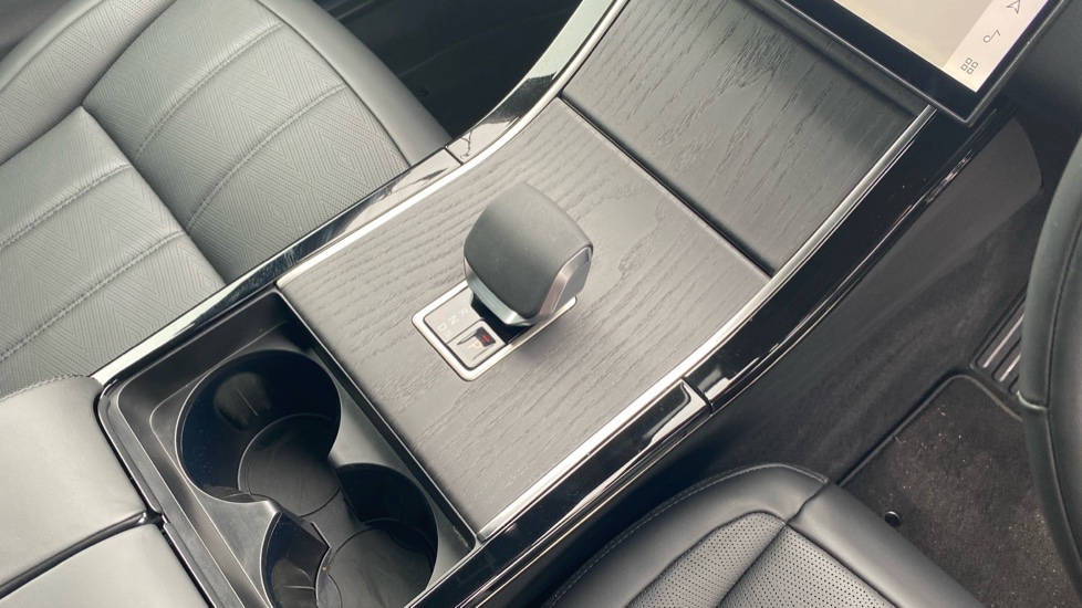 Land Rover Range Rover Evoque 2.0 D200 Autobiography 5dr Auto [Revised] Diesel Hatchback - Image 13