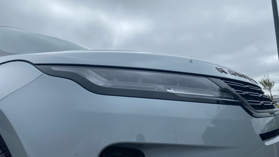 Land Rover Range Rover Evoque 2.0 D200 Autobiography 5dr Auto [Revised] Diesel Hatchback - Image 17