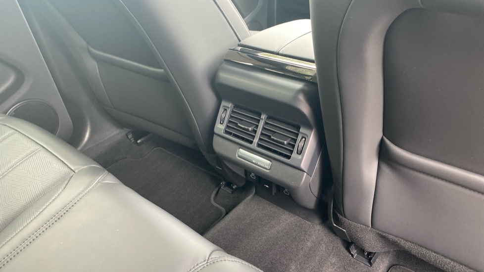 Land Rover Range Rover Evoque 2.0 D200 Autobiography 5dr Auto [Revised] Diesel Hatchback - Image 18