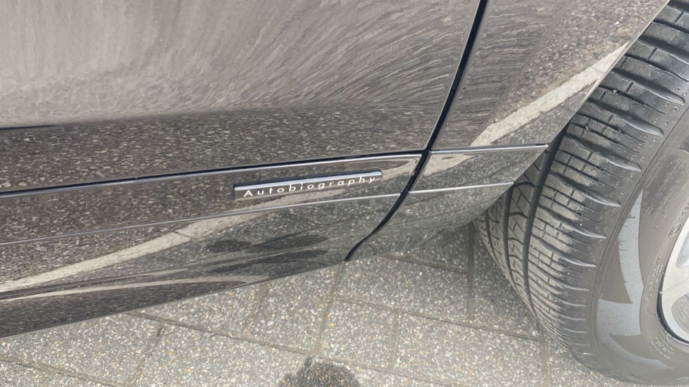 Land Rover Range Rover Evoque 2.0 D200 Autobiography 5dr Auto [Revised] Diesel Hatchback - Image 27