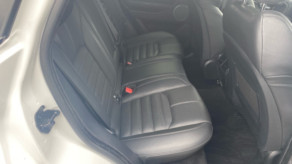 Land Rover Range Rover Evoque 2.0 TD4 HSE Dynamic 5dr Auto Diesel Hatchback - Image 36