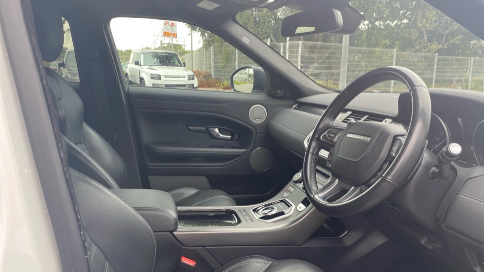 Land Rover Range Rover Evoque 2.0 TD4 HSE Dynamic 5dr Auto Diesel Hatchback - Image 46