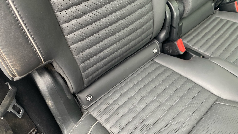 Land Rover Discovery 3.0 D250 Dynamic HSE 5dr Auto Diesel Station Wagon - Image 44