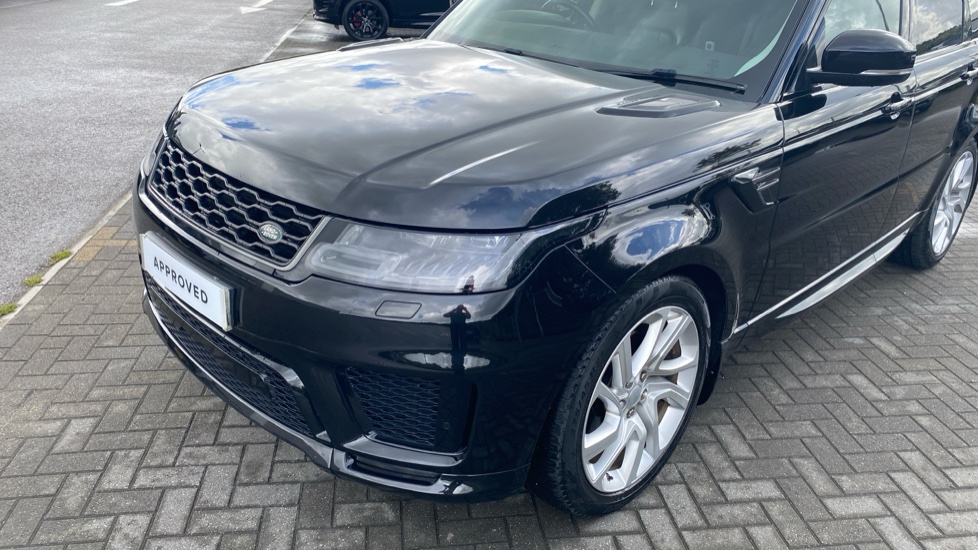 Land Rover Range Rover Sport 3.0 SDV6 HSE Dynamic 5dr Auto Diesel Estate - Image 32
