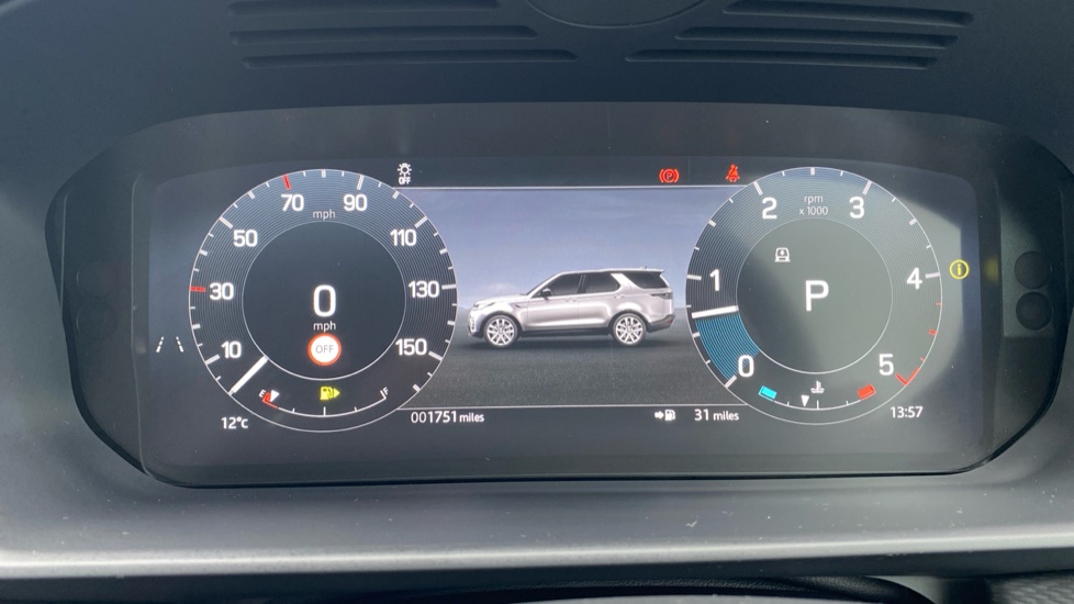Land Rover Discovery 3.0 D350 Dynamic HSE 5dr Auto Diesel Station Wagon - Image 16