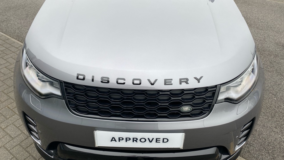 Land Rover Discovery 3.0 D350 Dynamic HSE 5dr Auto Diesel Station Wagon - Image 30