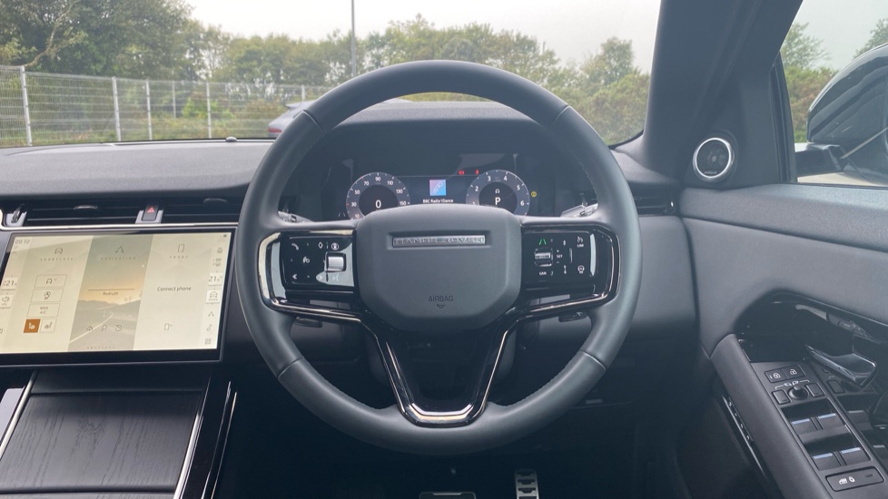Land Rover Range Rover Evoque 2.0 P200 Dynamic SE 5dr Auto Petrol Hatchback - Image 15