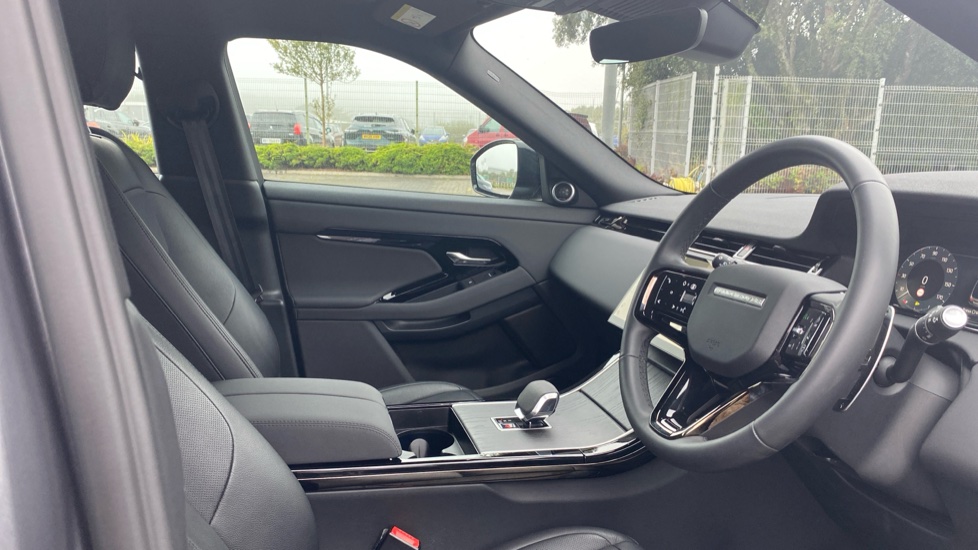 Land Rover Range Rover Evoque 2.0 P200 Dynamic SE 5dr Auto Petrol Hatchback - Image 46