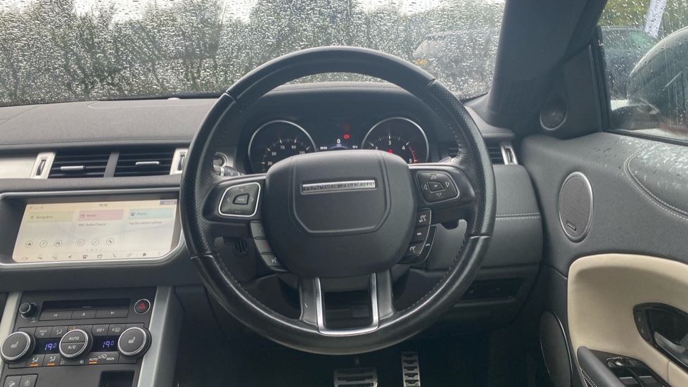Land Rover Range Rover Evoque Convertible 2.0 TD4 HSE Dynamic Lux 2dr Auto Diesel Convertible - Image 15