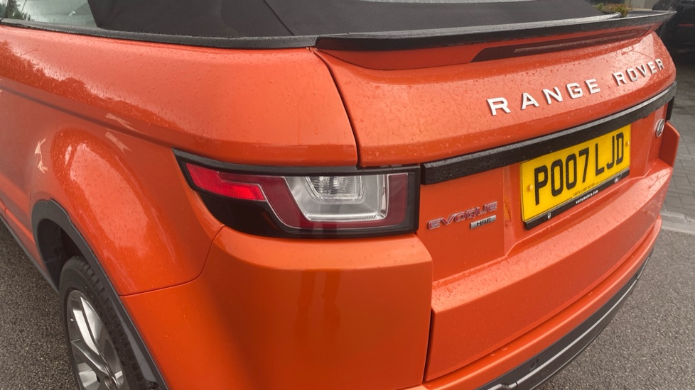Land Rover Range Rover Evoque Convertible 2.0 TD4 HSE Dynamic Lux 2dr Auto Diesel Convertible - Image 19