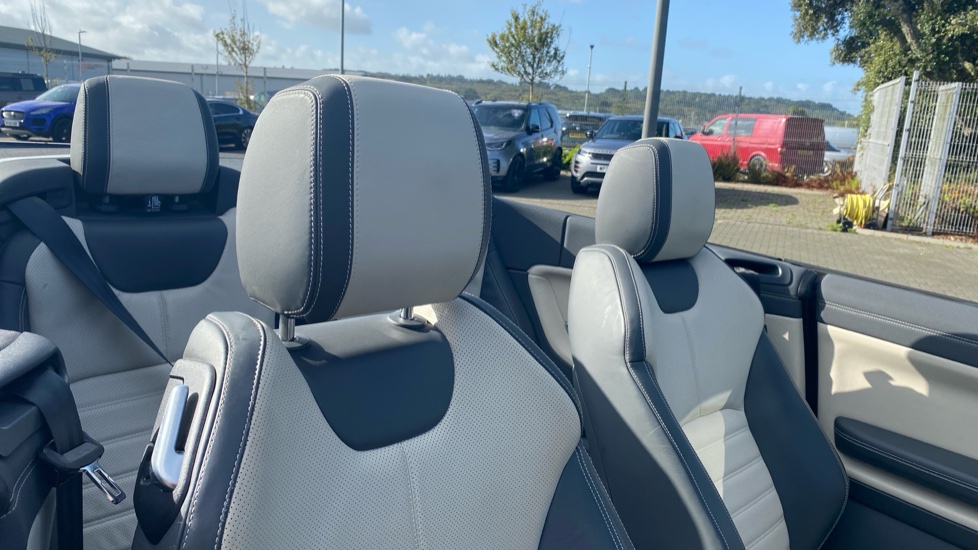 Land Rover Range Rover Evoque Convertible 2.0 TD4 HSE Dynamic Lux 2dr Auto Diesel Convertible - Image 40