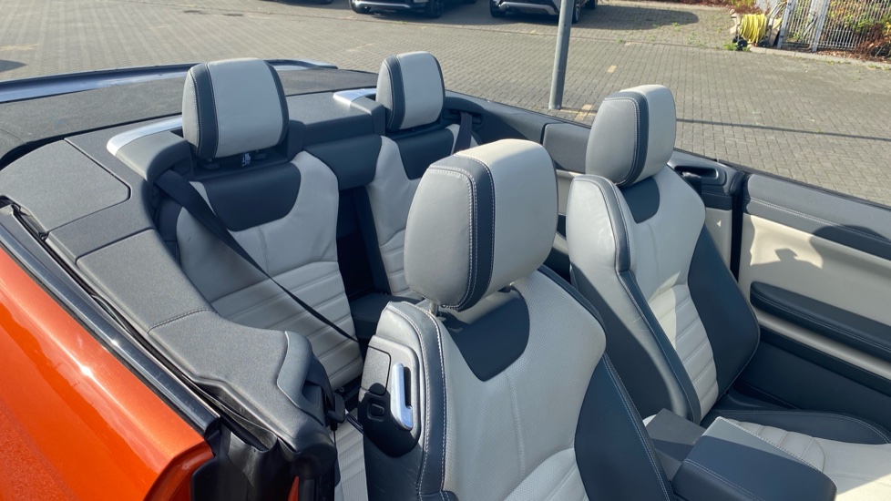 Land Rover Range Rover Evoque Convertible 2.0 TD4 HSE Dynamic Lux 2dr Auto Diesel Convertible - Image 41