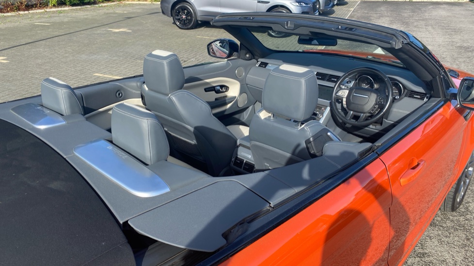 Land Rover Range Rover Evoque Convertible 2.0 TD4 HSE Dynamic Lux 2dr Auto Diesel Convertible - Image 56