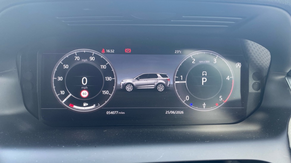 Land Rover Discovery Sport 2.0 D180 R-Dynamic SE 5dr Auto Diesel Station Wagon - Image 16